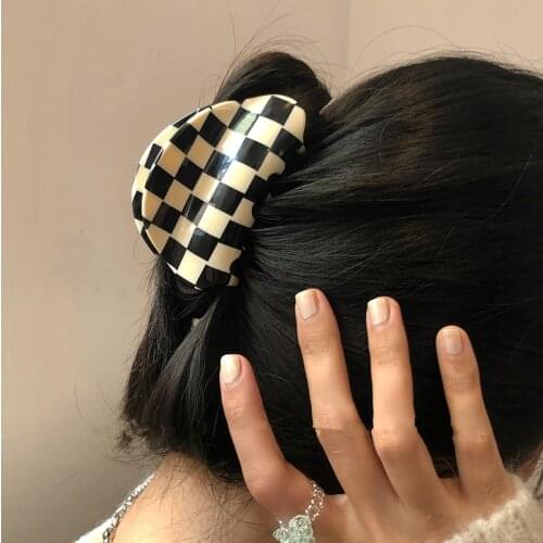 AOMU Fashion Black White Check Acrylic Semicircular Hair Claw Clips Smooth Beige Irregular Geometric Hairpin for Women Party