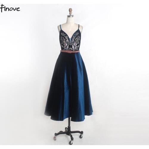 Finove New Prom Dress 2020 Navy Blue Sexy V-Neck Backless Vintage Embroidery With Sashes Party Dresses For Women robe de soiree