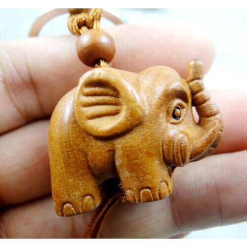 Mahogany Three-dimensional Engraving Key Chain Lifelike Elephant Pendant Key Ring Jewelry Gift For Car Accessories L15
