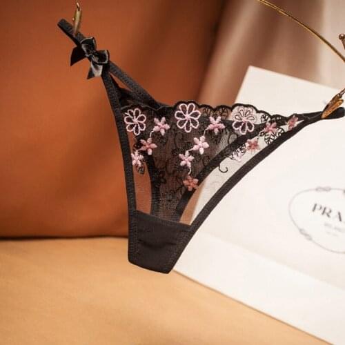 Womens Panties Sexy Lace Thong G-Strings Female Low Waist Underwear Panty French Style Erotic Lingerie Hollow Out New Design