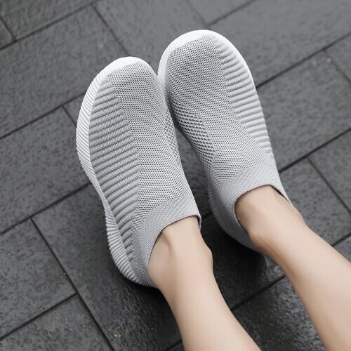 DOGEEK Casual Women Sneakers Vulcanized Shoes Sock Sneakers Women Summer Slip On Flat Shoes Women Plus Size Loafers Walking Flat