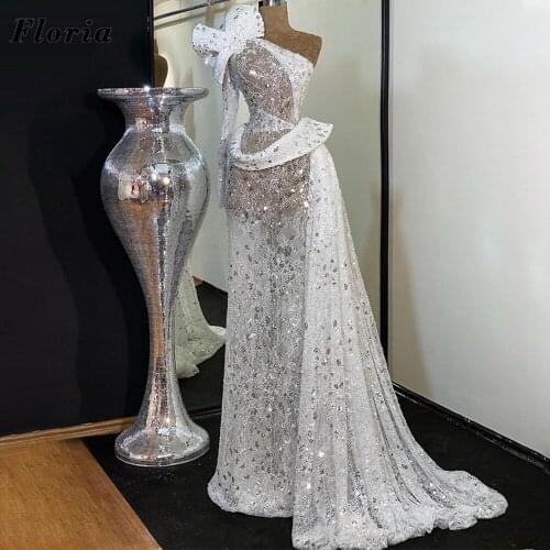 Illusion Evening Dresses Long Crystals Celebrity Dresses Lace Prom Party Dresses Evening Wear Robes De Soiree