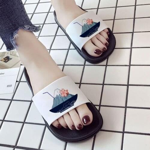 2021 new slippers female summer cute simple Aesthetic pattern printing outdoor Beach slides flip flops female