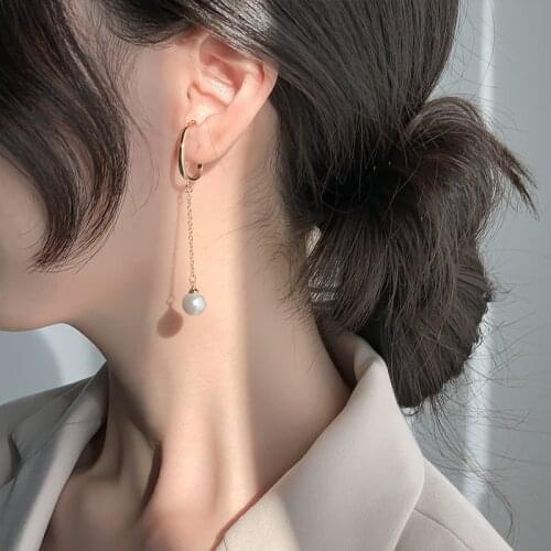 Minimalist Asymmetric Faux Pearls U Shape Clip Earrings for Women Gold Alloy Long Tassel Metallic Earrings Oorbellen Pendientes