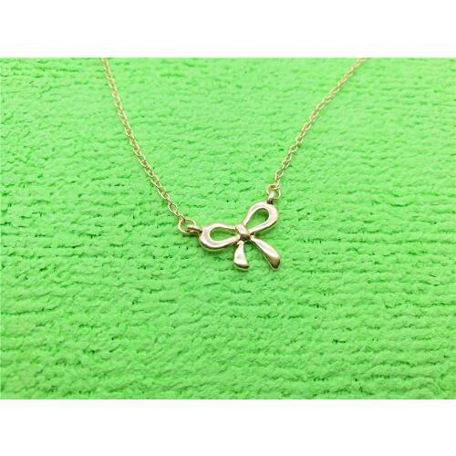 Cute and compact Bow Necklace for Womens Wedding Lucky Blessing hollow bow-knot small rosette pendant Necklace Jewelry