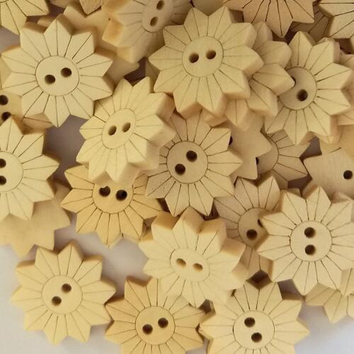 50PCs NEW Natural Wooden Buttons Sunflower Shape Scrapbooking DIY Craft Sewing Accessories 2 Holes Clothing Accessories 18x18mm