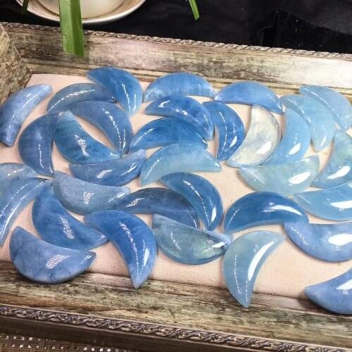 Natural Aquamarine Moon Pendant Amulet Quartz Crystal Moon God Mascot Healing Crystal Stone Charm Women Jewelry Home Decoration