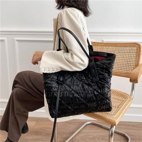 Large Capacity Women Shoulder Bag Fashionable Tote Bag for Women Casual Stamped Letters Women Handbag Lady Underarm Commuter Bag