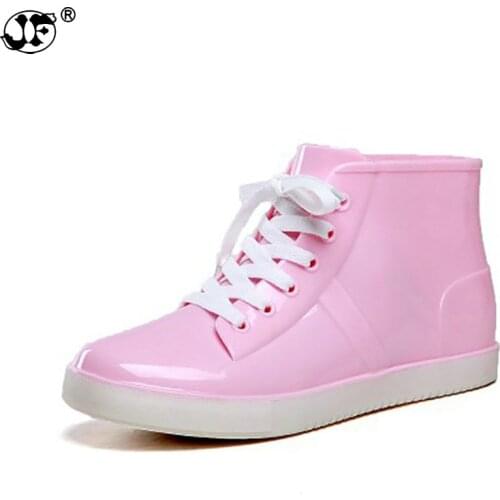 New arrival rain boots waterproof flat with shoes woman rain woman water rubber ankle boots lace up botas qingyue 123