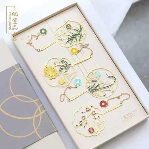Gift Bookmarks Marcapaginas Classical Plum Orchid Bamboo Chrysanthemum Bookmarks Creative Brass Marque Page Birthday Gifts