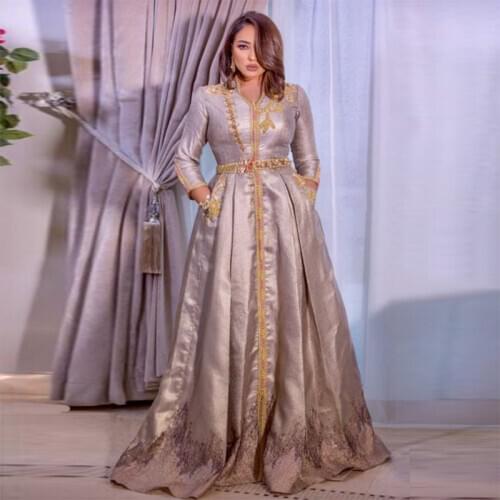 Charming Satin Beaded Moroccan Kaftan Dubai Evening Dresses Long Sleeves Gold Applique Saudi Arabia Formal Prom Gowns For Party