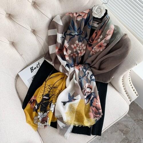 2021 Brand Autumn winter women beach quality shawl cotton scarf lady fashion scarves bandana pashmina wrap hijab muffler