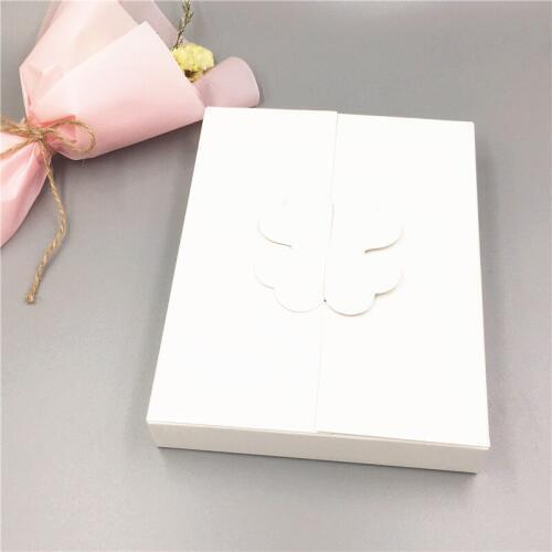 12Pcs/Lot Brown White Four-leaf Clover Shaped Kraft Paper Boxes For Teens Creative Gifts DIY Packaging Handcraft Container Boxes