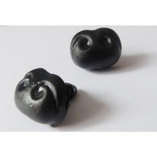 100pcs/lot 17x13mm black plastic toy noses safety accessories for doll materials