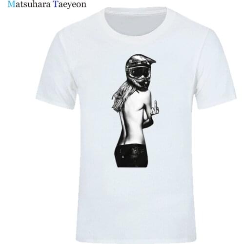 Fashion Girl Finger Sexy Tattoo Sex Photo T-Shirt Men Funny T-Shirts for Men MenS T-Shirt Hip Hop Vintage Clothing