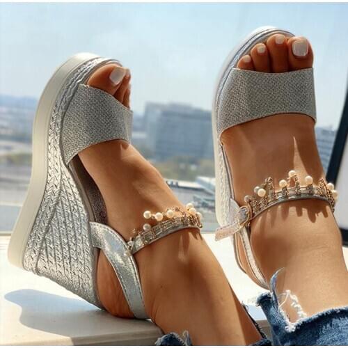 2021 New Women Wedge Sandals Summer Bead Studded Detail Platform Sandals Buckle Strap Peep Toe Thick Bottom Casual Shoes Ladies
