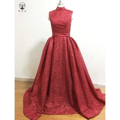 Fashion Prom Dresses High Collar Sleeveless Keyhole Back Pleated A Line Floor Length Burgundy Prom Dresses