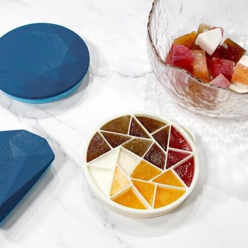 Silicone ice tray round DIY ice cube maker ice mould with lid ice cube tray