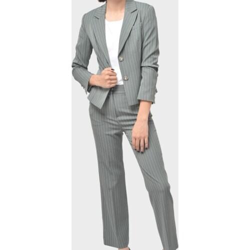 The elegant fabric of 2021SS Suit with vertical stripes and waist narrower will be soft and comfortable