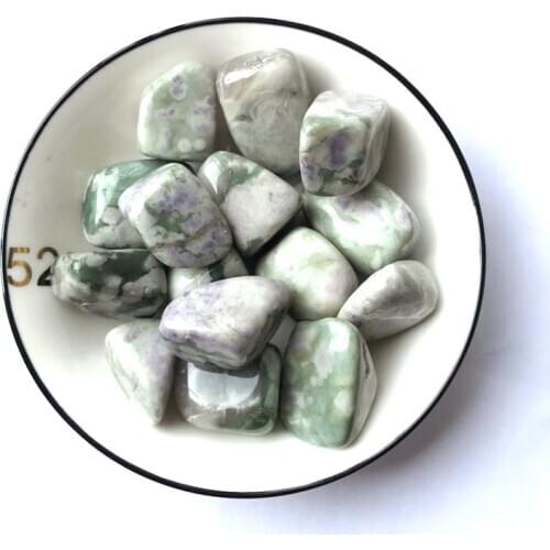 100g Natural Green Emerald Auspicious Jade Crystal Tumbled Polished Stones Decor Natural Stones and Minerals