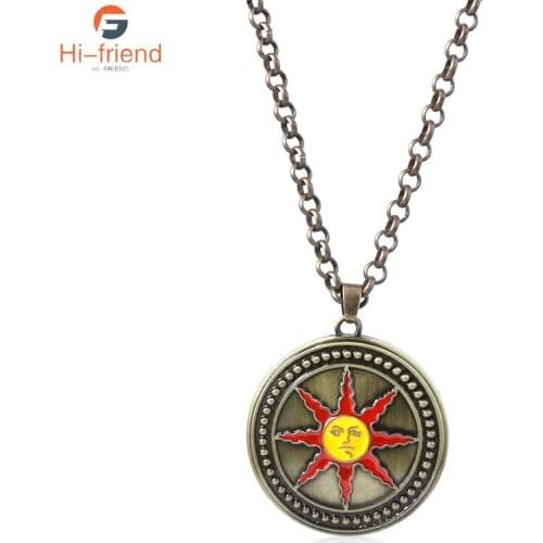 Hot Game Dark Souls 3 Necklace Sun Sign Sun Rider Solaire Round Pendant Necklace for Women Men Bag Trade Ornaments Cosplay Props