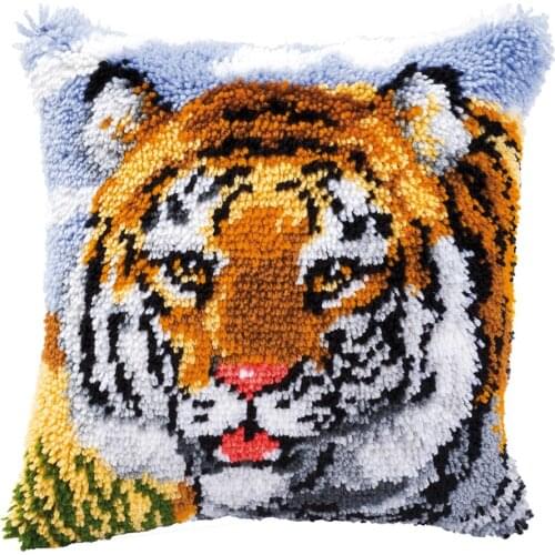 DIY Latch Hook Pillow Kits for Kids Cushion Cover Pillowcase Embroidery DIY Kit for Adults and Kids with Pattern Printed Canvas