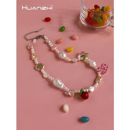 HUANZHI 2021 New Baroque Pearl Necklace Colorful Acrylic Dice Strawberry Fruit Irregular Beaded Choker For Women Y2K Jewelry