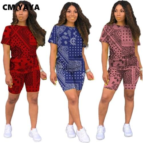 CM.YAYA Active Bandanna Print Two 2 Piece Set for Women Fashion Short Sleeve T-shirt and Shorts Set Tracksuit Fashion Outfits