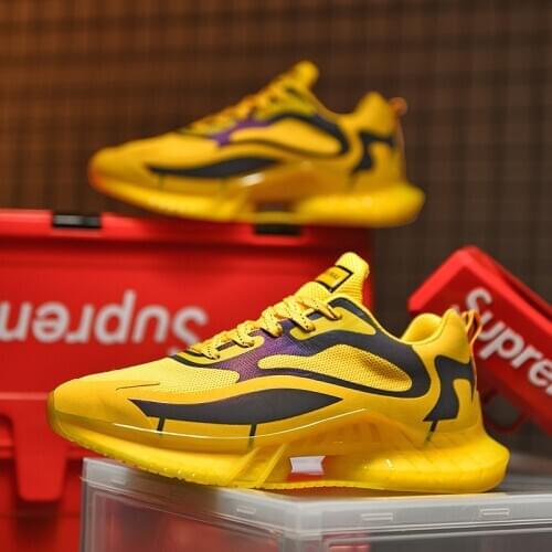 Mens Running Shoes Breathable Sneakers High Quality Outdoor No-slip Jogging Shoes Trendy Wear-resistant Reflective Sports Shoes