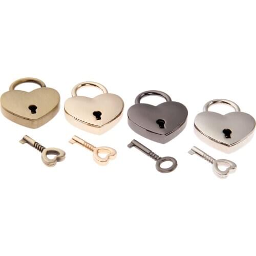 1Pc Zinc Alloy Love Heart Shape Padlock with Key Tiny Lock Locker for Luggage Bag Suitcase Travel Diary Book Jewelry Box 39*30mm