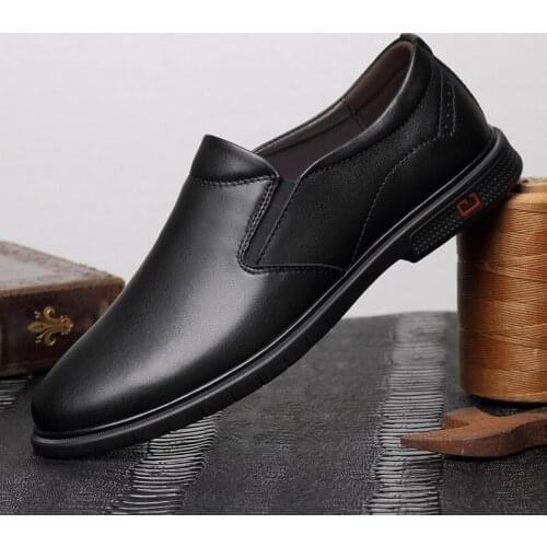 New Mens Shoes Casual Luxury Loafers Men Spring Autumn Comfortable Casual Flats For Man British Style Slip-On Business Oxfords
