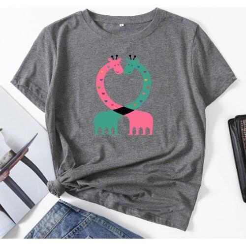 Giraffe Couple Love Heart Top Woman T-Shirt Short Sleeve T-Shirts Summer Tops for Women Cotton Graphic Tee Female Shirt Clothes