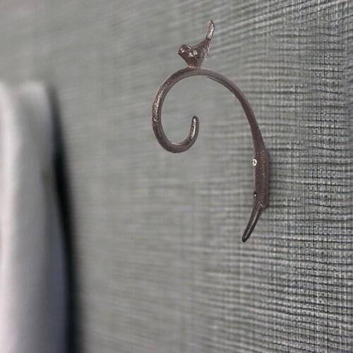 Retro Plant Hanging Bracket Anti-deform Iron Bird Feeders Wall Plant Hook American garden hanging Cast iron decorative hook new