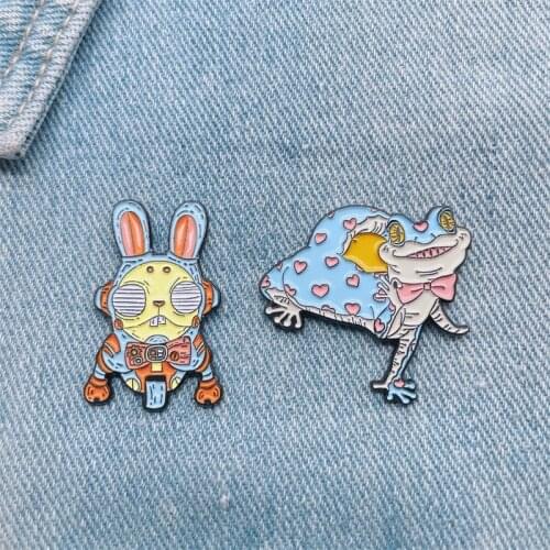 Creative Fun Animal Lizard Rabbit Love Enamel Brooch Future Robot Alloy Pins Punk Badge Accessories Woman Jewelry Gift For Kid