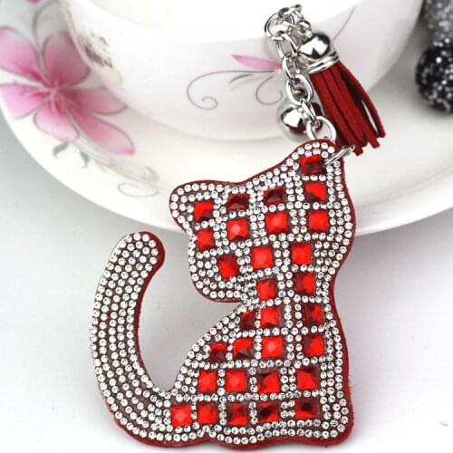 Lovely Crystal Cat Keychains Women Trinkets Suspension On Bags Car Key Chain Keyrings Toy Gifts TZ09