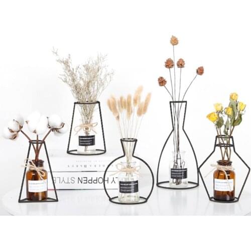 Small Size Metal Vase for Living Room Flowers Decor Home Flower Bouquet Plant Vase Decorative Holder Tabletop Vase Black