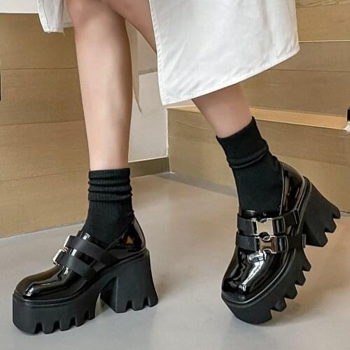 2021 Cool Patent Leather Skin Black Gothic Style Cosplay Girls Buckles Block High Heels Casual Platform Shoes Woman Pumps