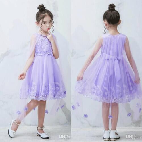 2020 Flower Girls Dresses Sheer Neck Tiered Skirt Ballgown First Communion Gowns Girl Floor Length Lace Up Kids Formal Dress