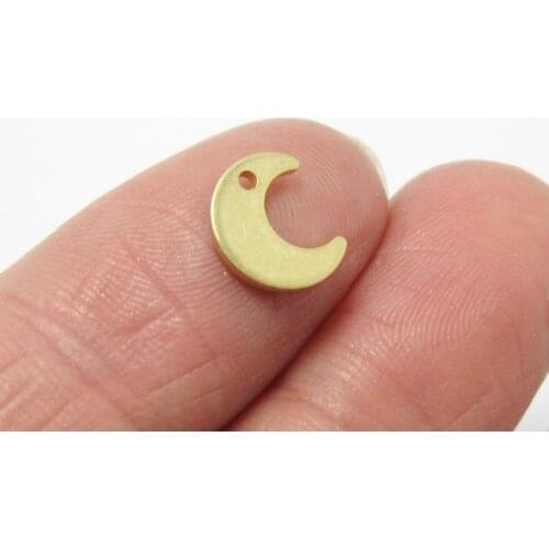 50pcs Brass mini moon charm 9x8x1mm Raw brass quarter moon pendant crescent R1228