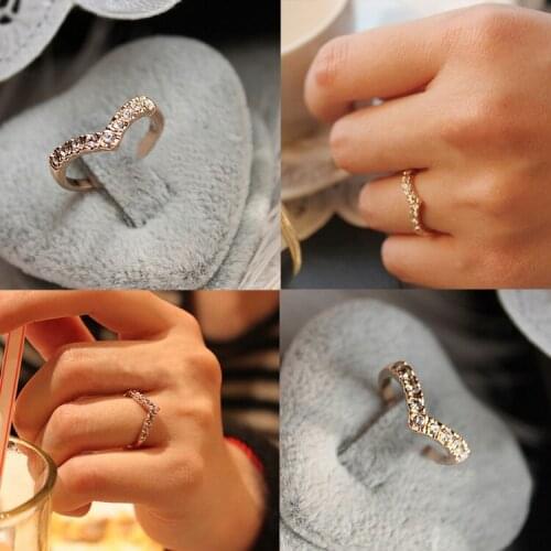Charming Jewelry Accessories Lovely V Shaped Shining Crystal Rhinestones Inlaid Woman Ring RING-0050