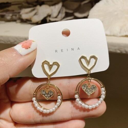 2021 New Fashion Korean White Pearl Ladies Drop Heart-shaped Earrings Bohemian Gold Round Pendant Wedding Earrings Jewelry Gift