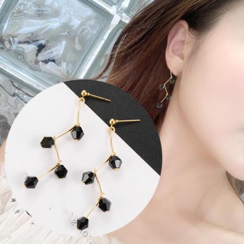 Korean Fashion Accessories Cool Wind Black Beads Fold Line Earrings Bohemian Long Earrings Female Elegant Statement Earrings