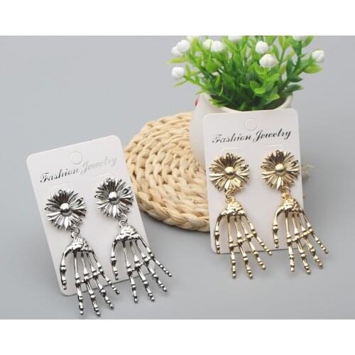 Sunflower Top Drop Earrings for Women Skull Paw Pendants Hanging Earrings Punk Personality Female Earrings boucles d'oreilles