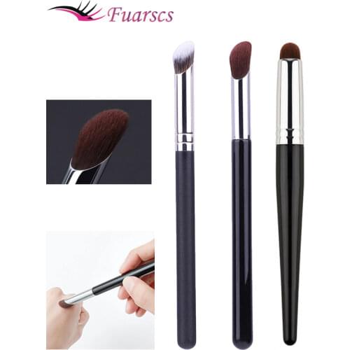 Face Concealer Brush Under Eye Concealer Brush Foundation Liquid Concealer Buffer Brush Mini Eyeshadow Detail Makeup Brush Tool