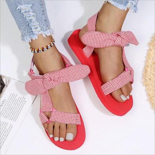 2021 beach shoes ladies cute lace-up hook and loop casual ladies flat sandals square open-toed shoes Velcro Sandalia Plataforma
