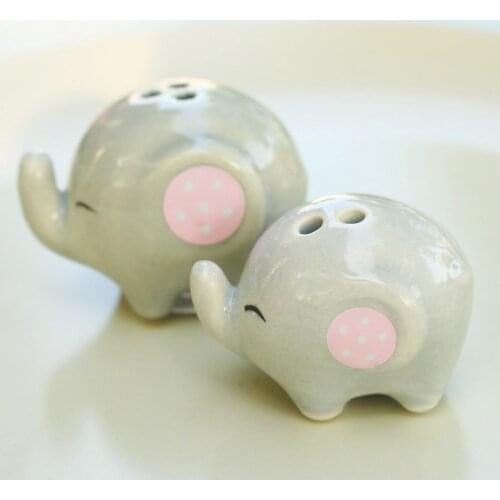 Ceramic Salt and Pepper Shaker Elephant Shape Spice Jar Container Seasoning Canister Wedding Party Tabletop Kitchen Favors