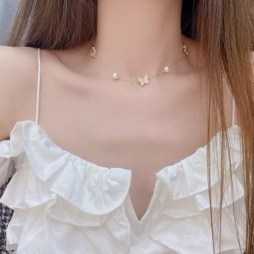 Graceful Exquisite Gold Plated Chain Acrylic Butterfly Choker Necklace for Women Elegant Clavicle Necklace Adjustable 2021 New