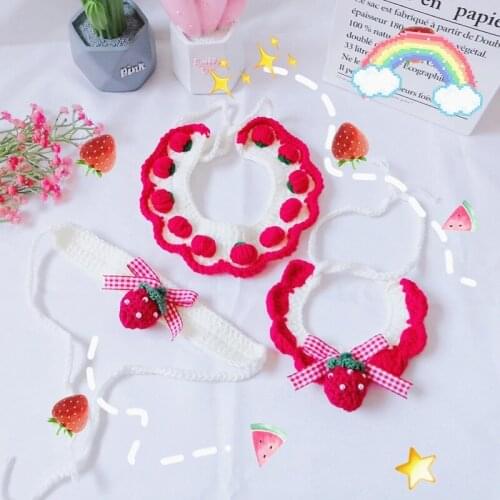 Cat Collar Dog Collar Hand Knitted Wool Strawberry Collar Cute Pet Saliva Neck Strap Cat Accessories Woman