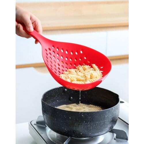 Strainer Household Kitchen Noodles Strainer Dumplings Cooking Noodles Strainer Large Size Deep Frying Spoon