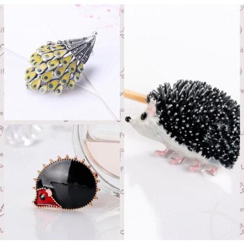 Cute Silver Color Hedgehog Brooches Kawaii Alloy Hedgehog Animal Suits Sweater Dress Hat Brooch Pins Scarf Buckle
